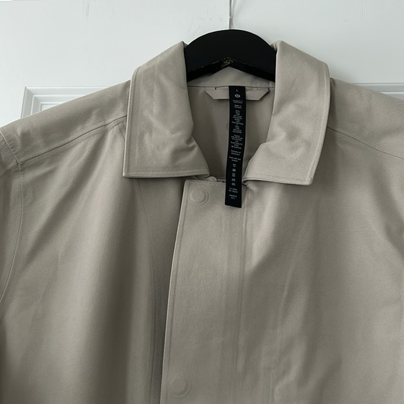 Lululemon Rain Coat - Picture 7 of 12